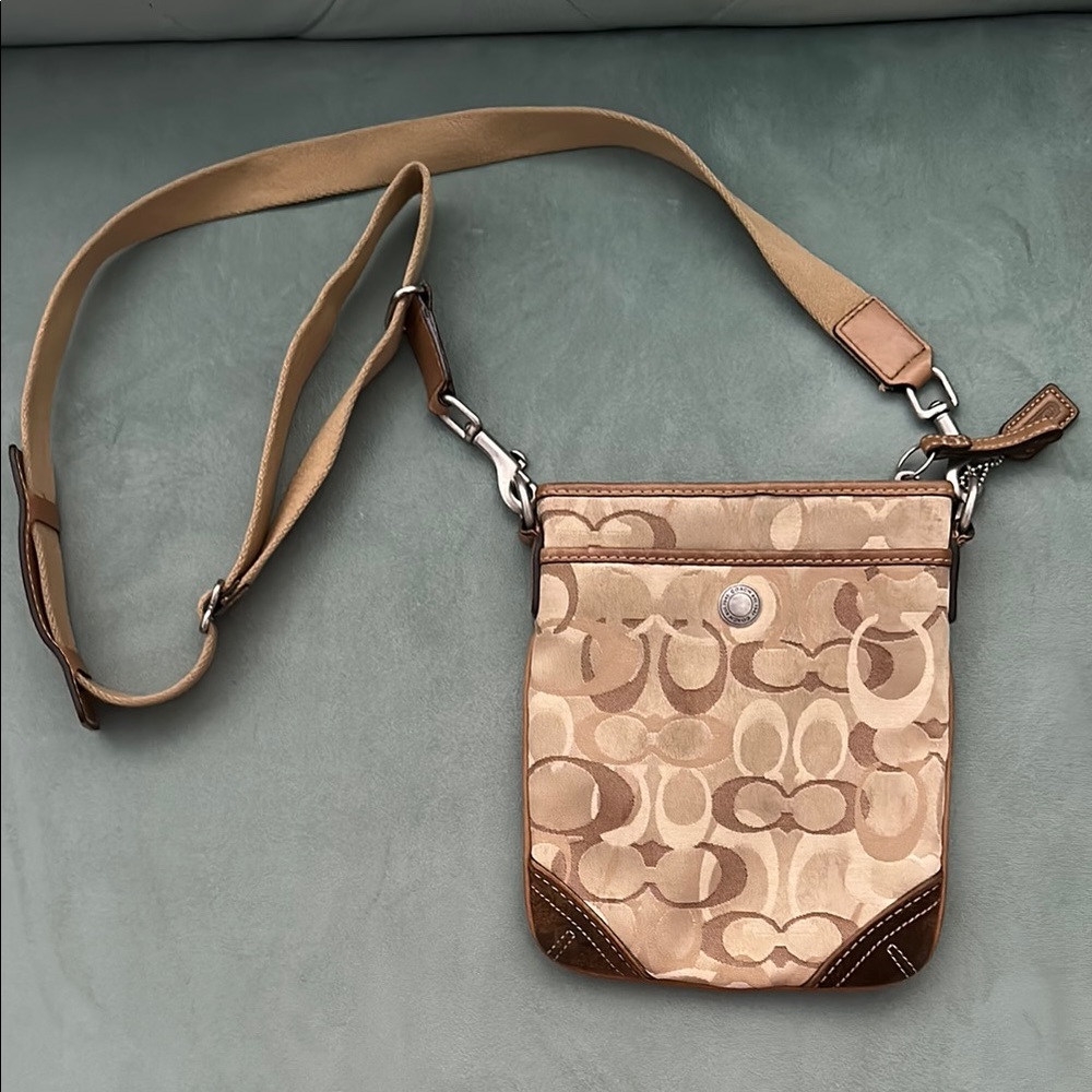 Vintage Coach Tan and Brown Crossbody Bag